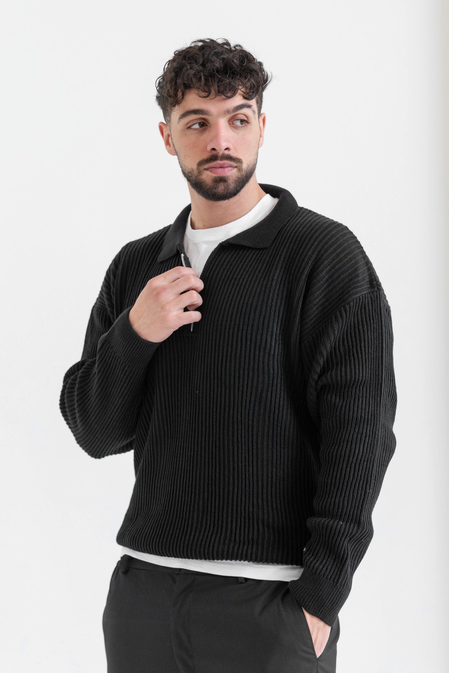 Unisex Black Knitted Quarter Zipper