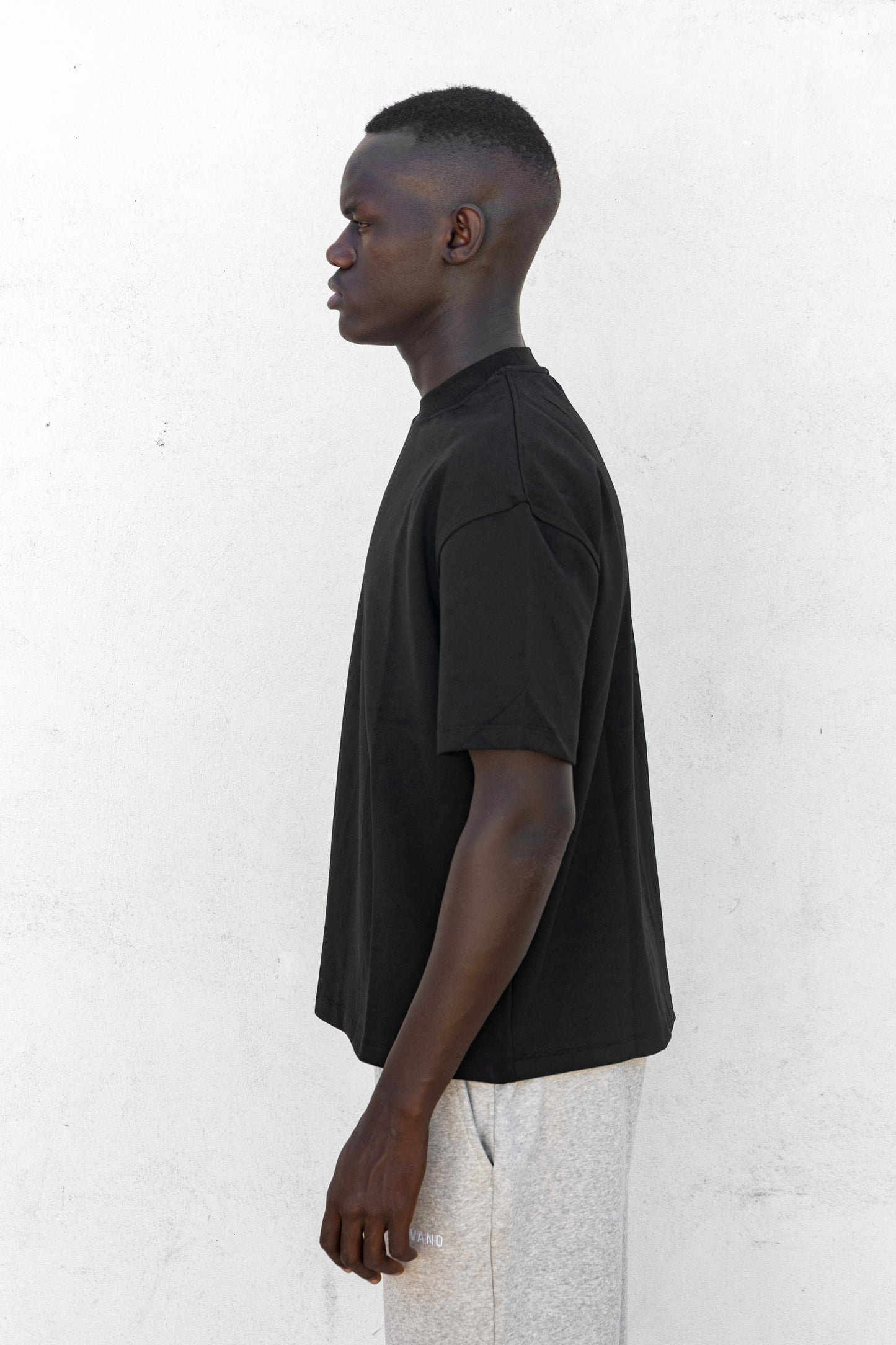 Regular fit black T-shirt