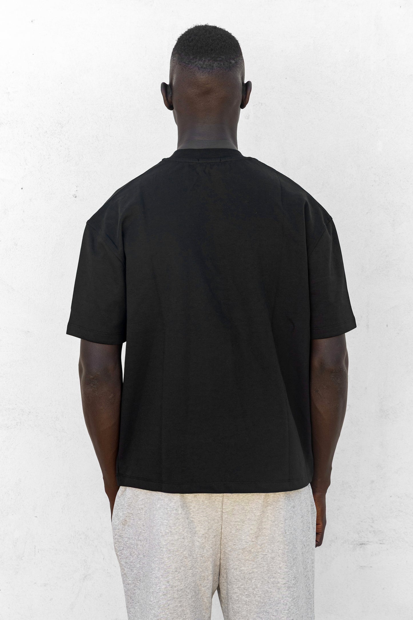 Regular fit black T-shirt